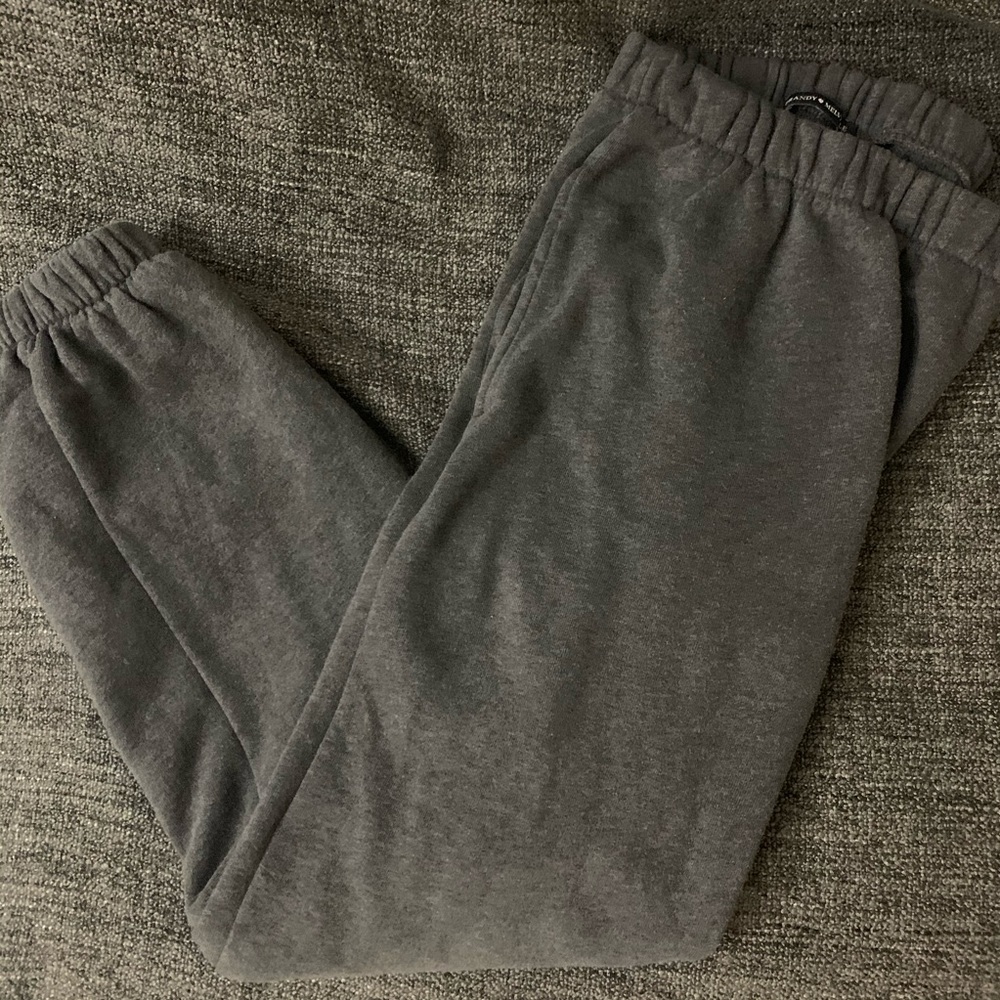 Brandy Melville Rosa sweatpants